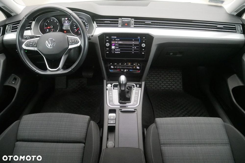 Volkswagen Passat Variant 2.0 TSI Business DSG - 8