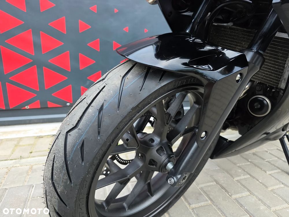 Honda CBR - 13