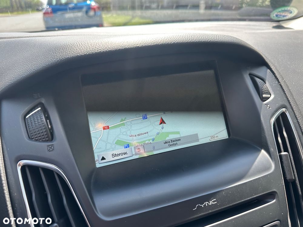 Ford Focus 1.0 EcoBoost Start-Stopp-System COOL&CONNECT DESIGN - 12