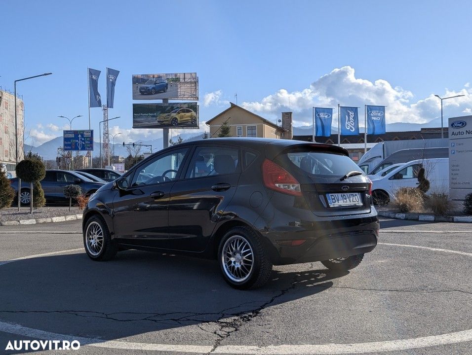 Ford Fiesta - 7