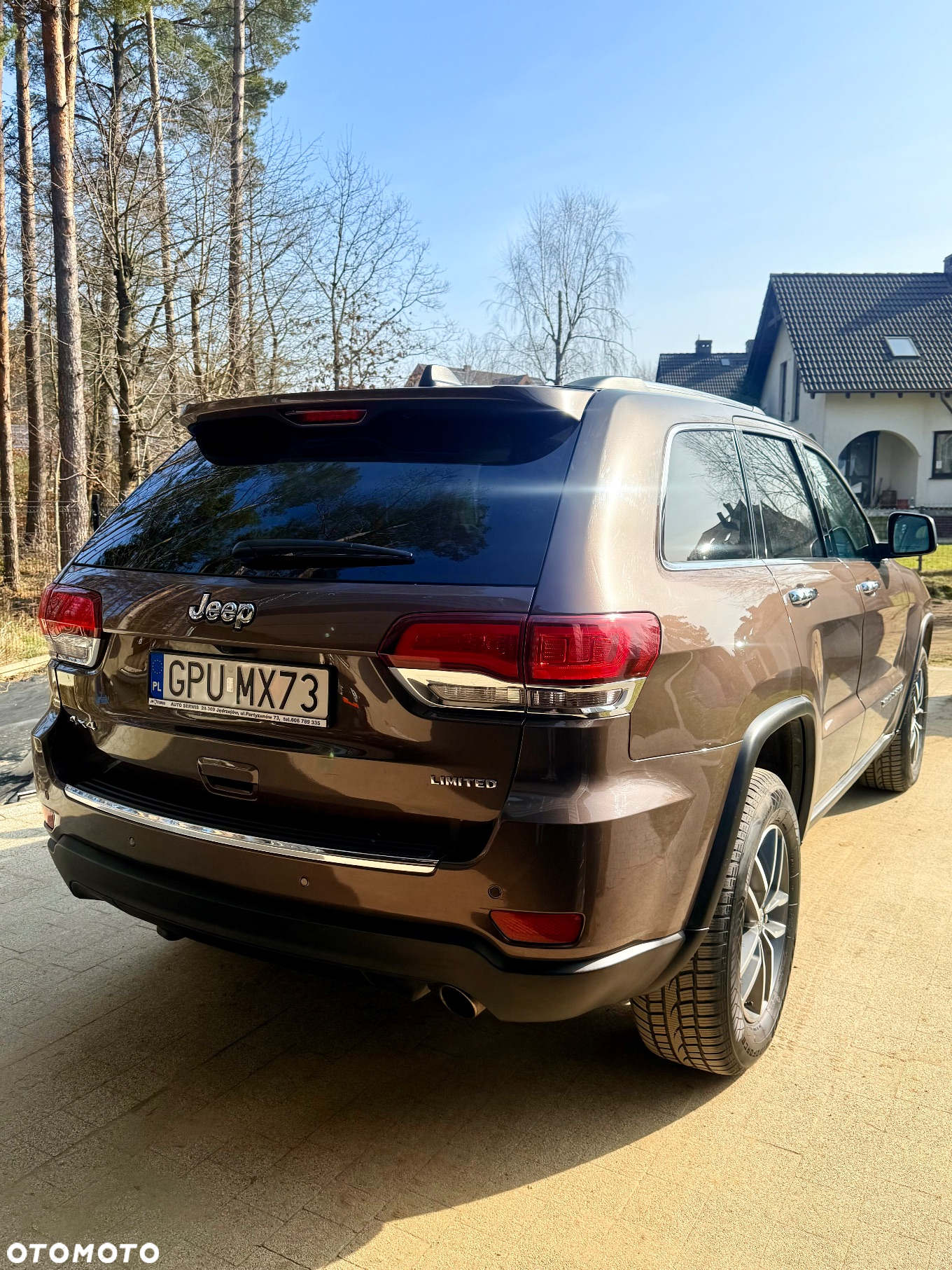 Jeep Grand Cherokee - 37