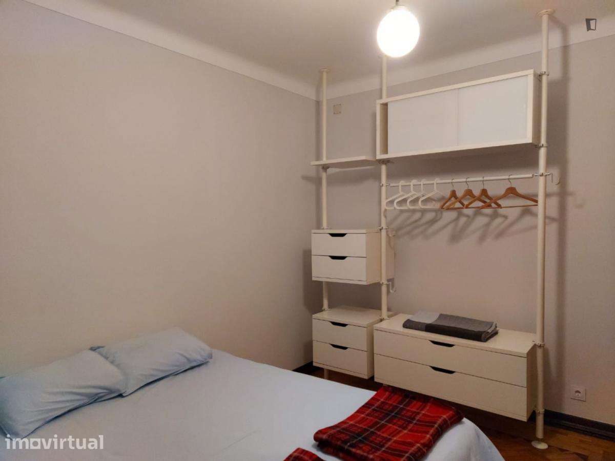 Quarto - localizado em Peniche - Grande imagem: 3/60
