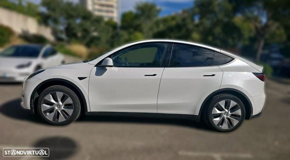 Tesla Model Y RWD - 5