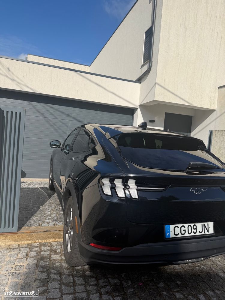 Ford Mustang Mach-E Standard - 4