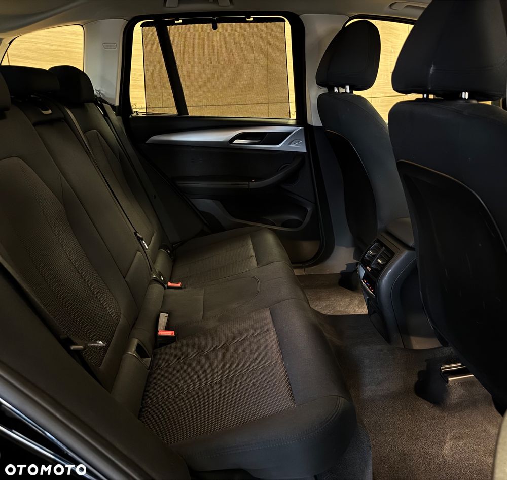 BMW X3 xDrive20d - 13