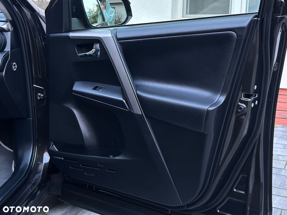 Toyota RAV4 Hybrid Prestige 4x4 - 38