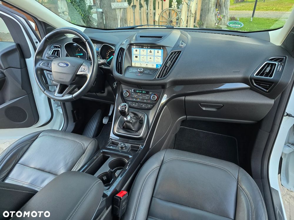 Ford Kuga 2.0 TDCi 4WD Titanium - 29