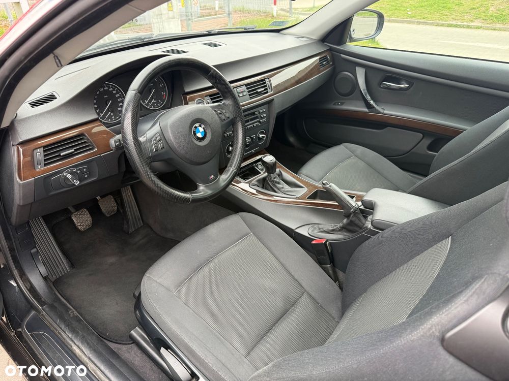 BMW Seria 3 318i - 8