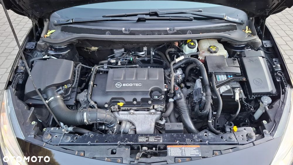 Opel Astra 1.4 T Cosmo - 8