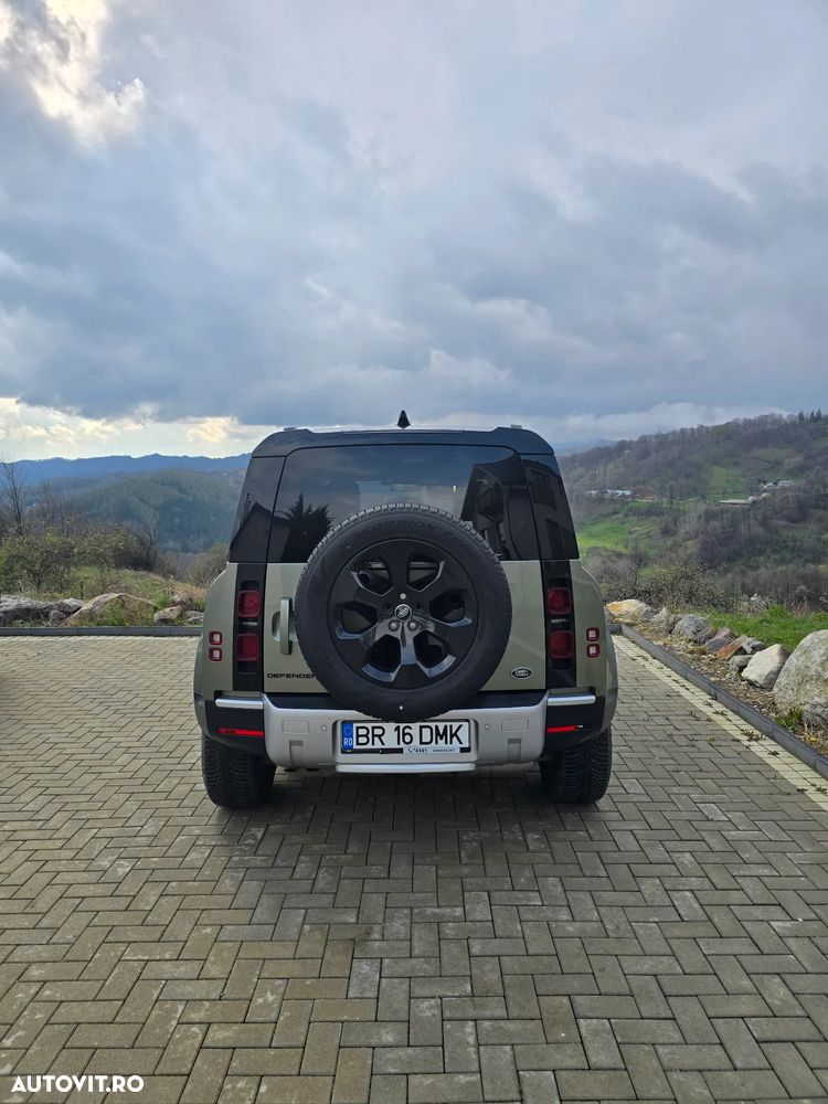 Land Rover Defender - 3
