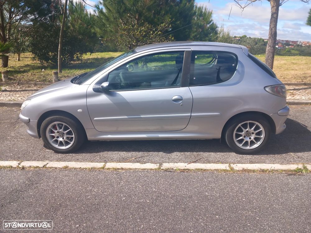 Peugeot 206 1.1 XR - 2