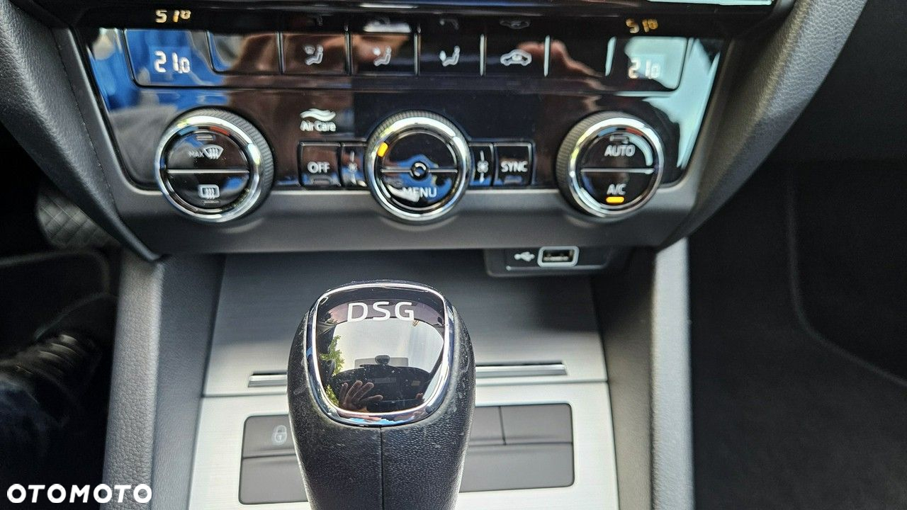 Skoda Octavia - 25