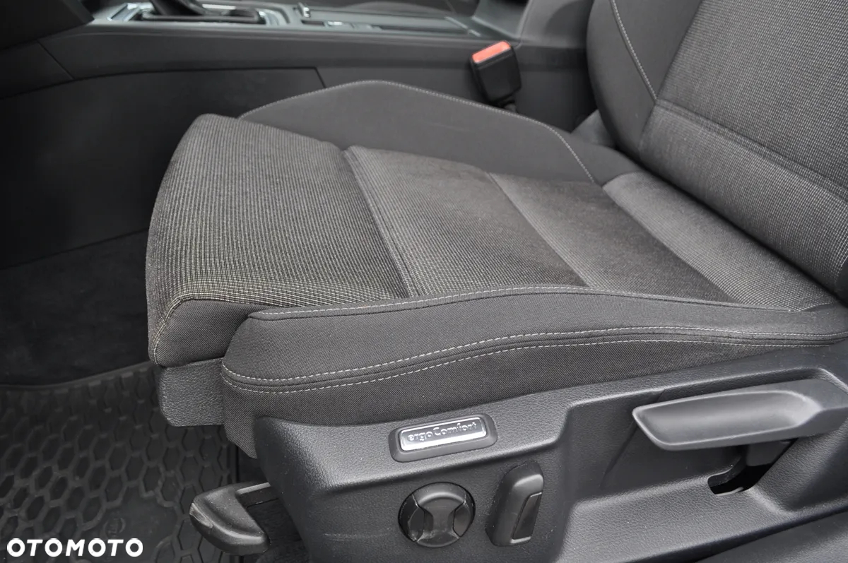 Volkswagen Passat 2.0 TDI BMT Comfortline DSG7 - 27