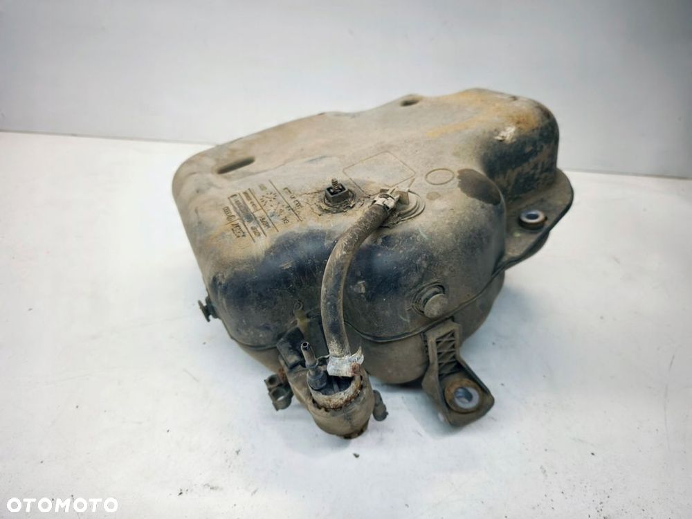 ZBIORNIK PALIWA PŁYNU ADBLUE AUDI A4 B8 A5 8T 2.0 TDI 8K0131878F - 4