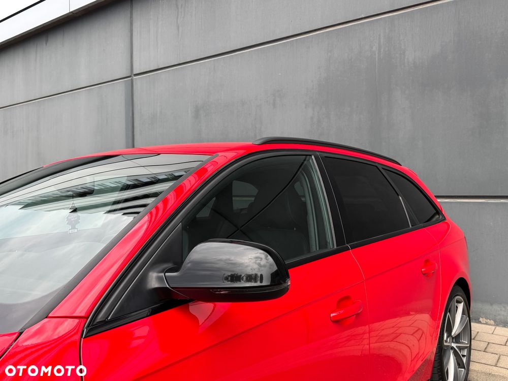 Audi A4 Avant 2.0 TDI DPF clean diesel quattro S line Sportpaket - 11