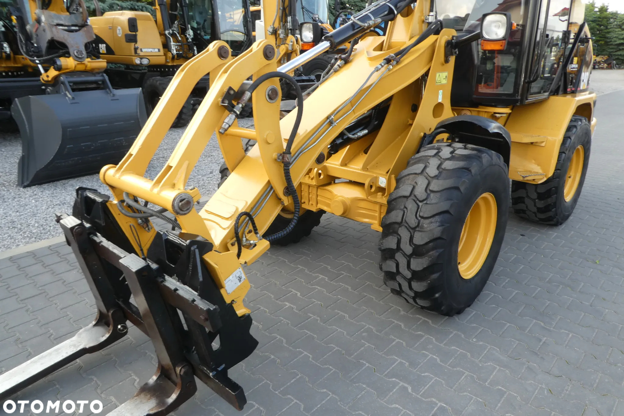 Caterpillar 906 ŁYZKA+WIDŁY - 8