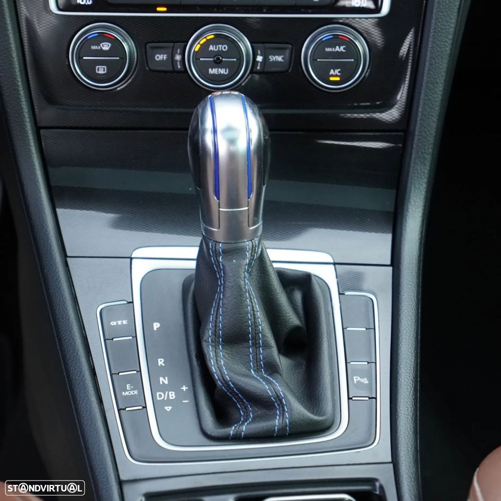 VW Golf 1.4 GTE Plug-in - 11