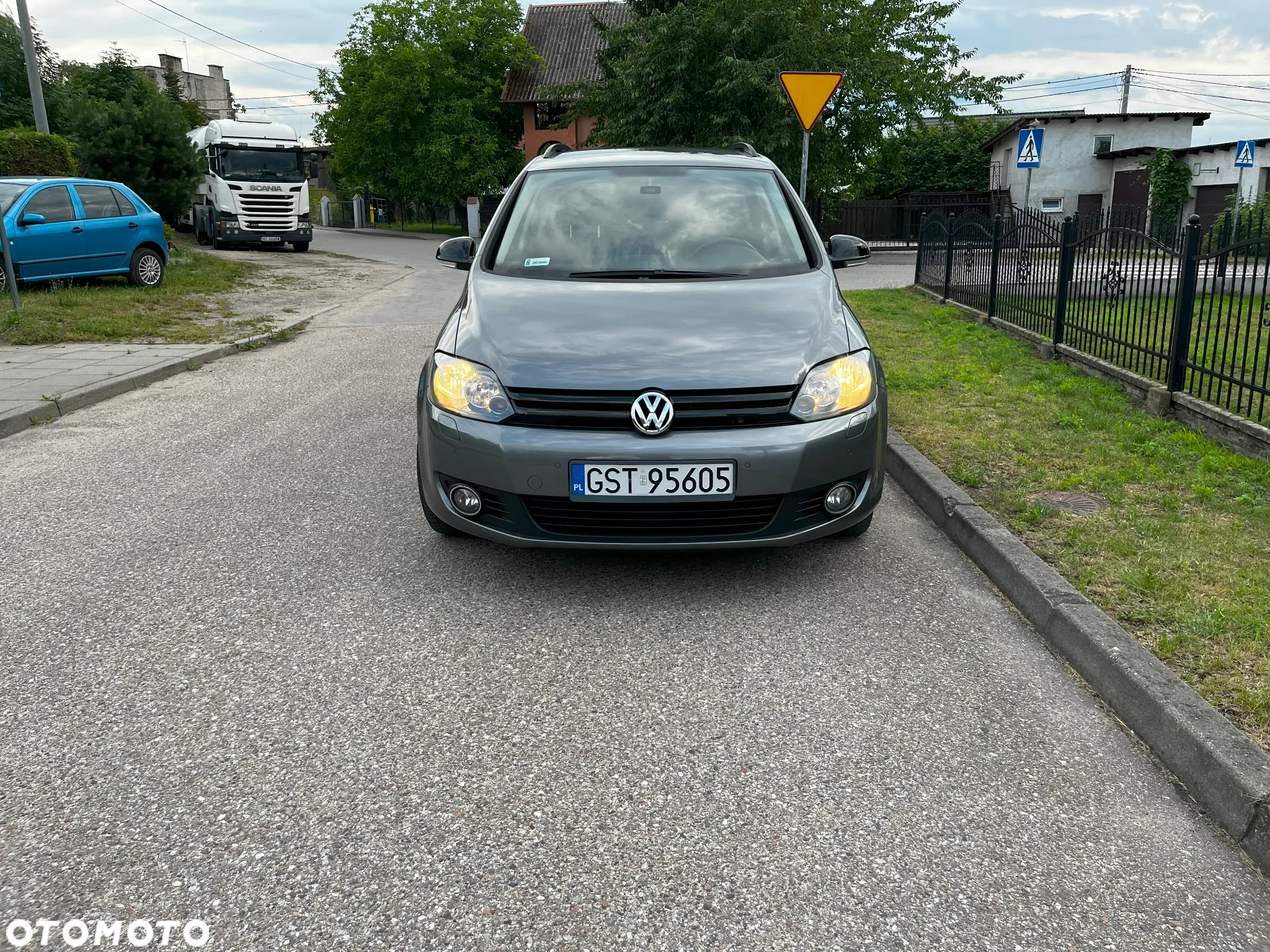 Volkswagen Golf Plus 1.6 TDI DPF MATCH - 9
