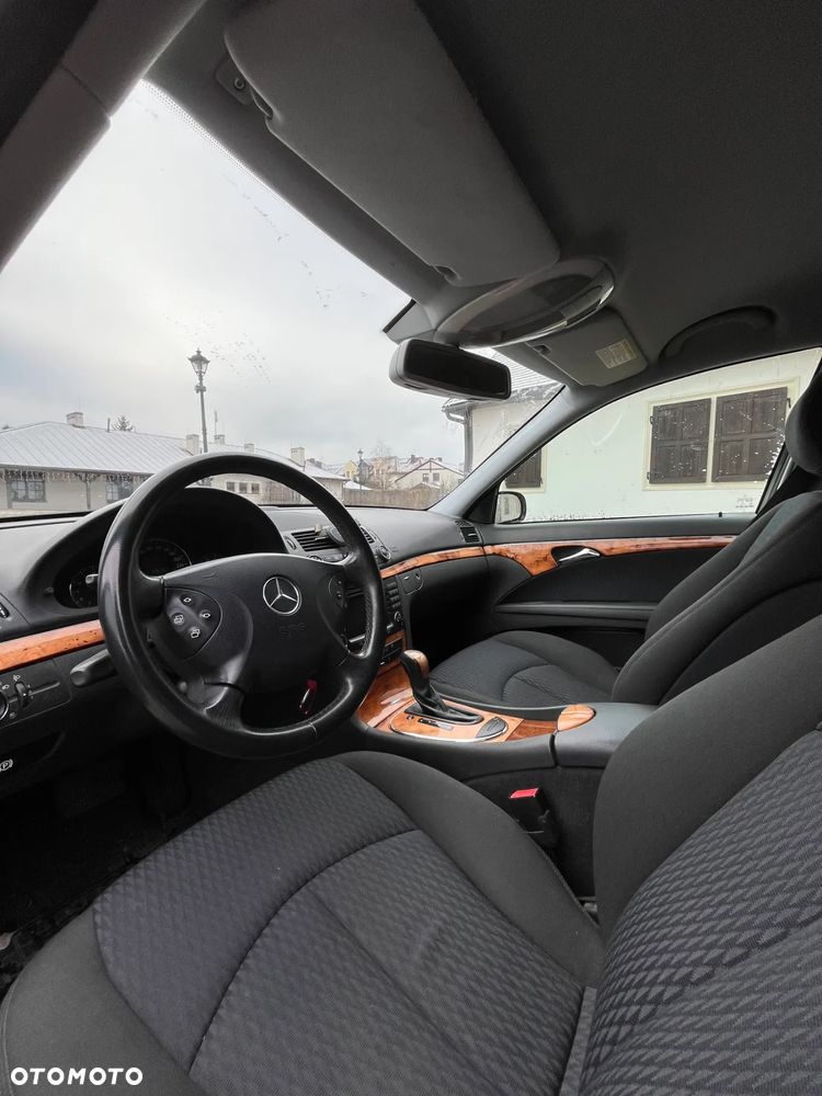 Mercedes-Benz Klasa E 200 Kompressor Automatik Elegance - 4