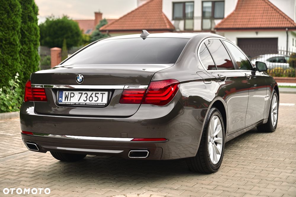 BMW Seria 7 750d xDrive - 11