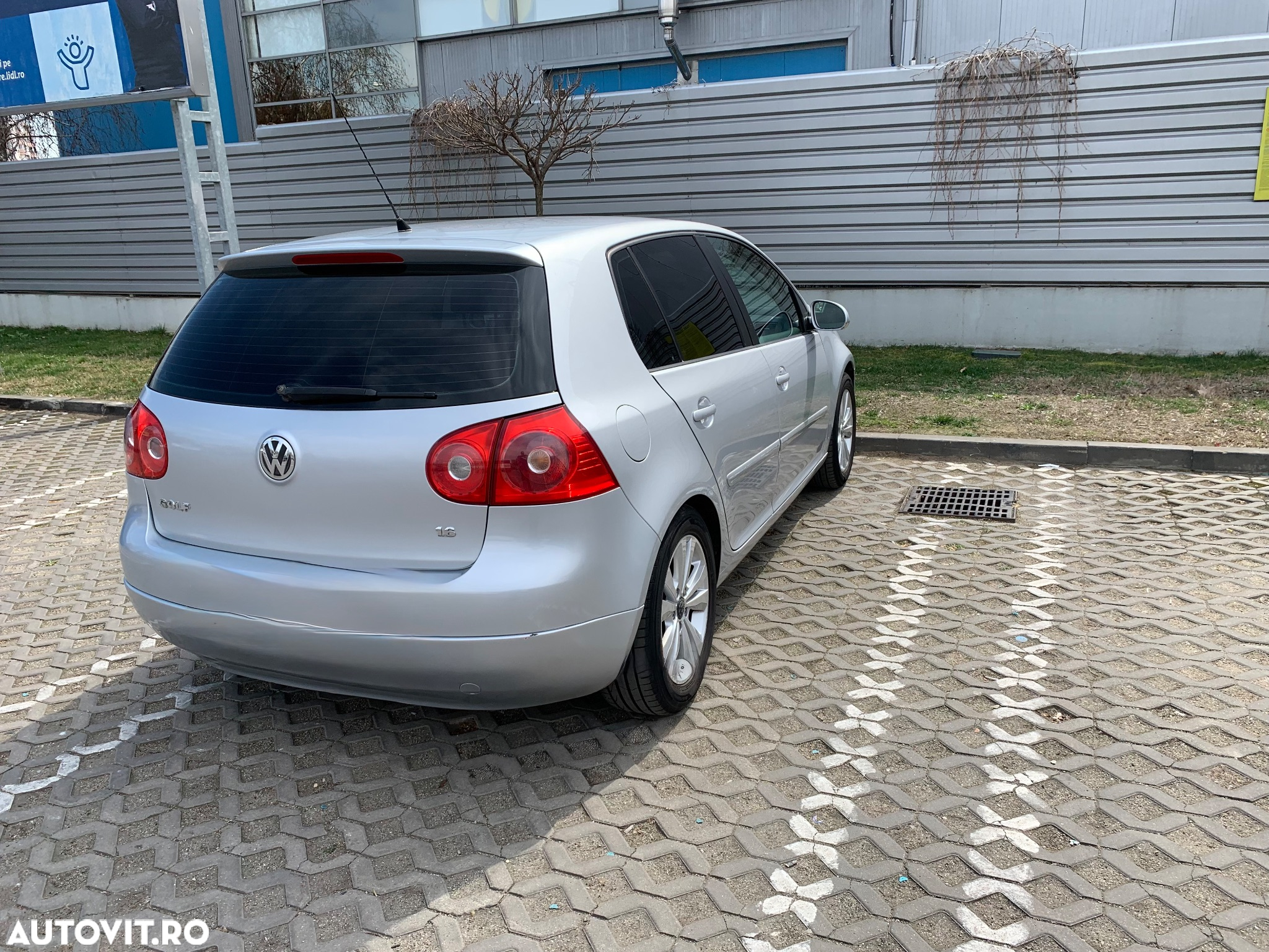 Volkswagen Golf 1.6 Trendline - 7