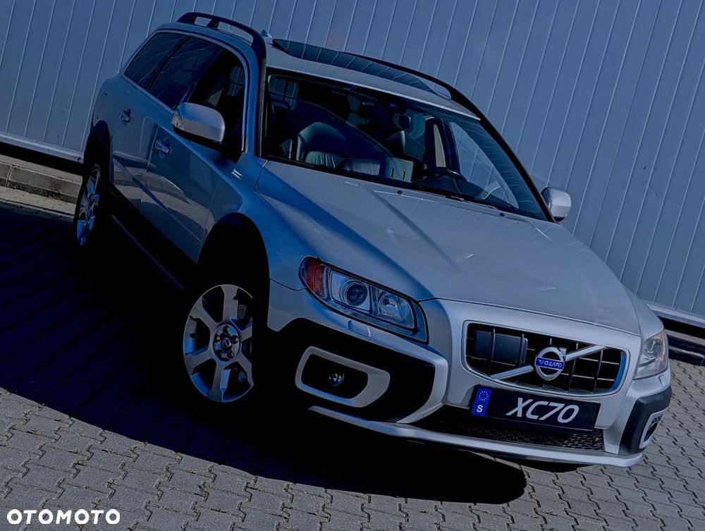Volvo XC 70 - 8