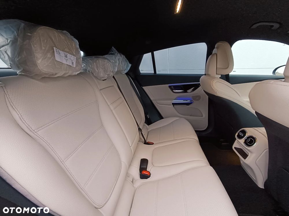 Mercedes-Benz GLC - 6