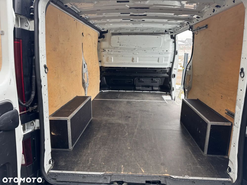 Renault Trafic - 12