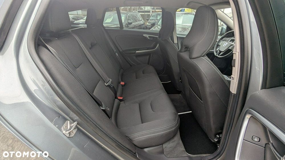 Volvo V60 - 16