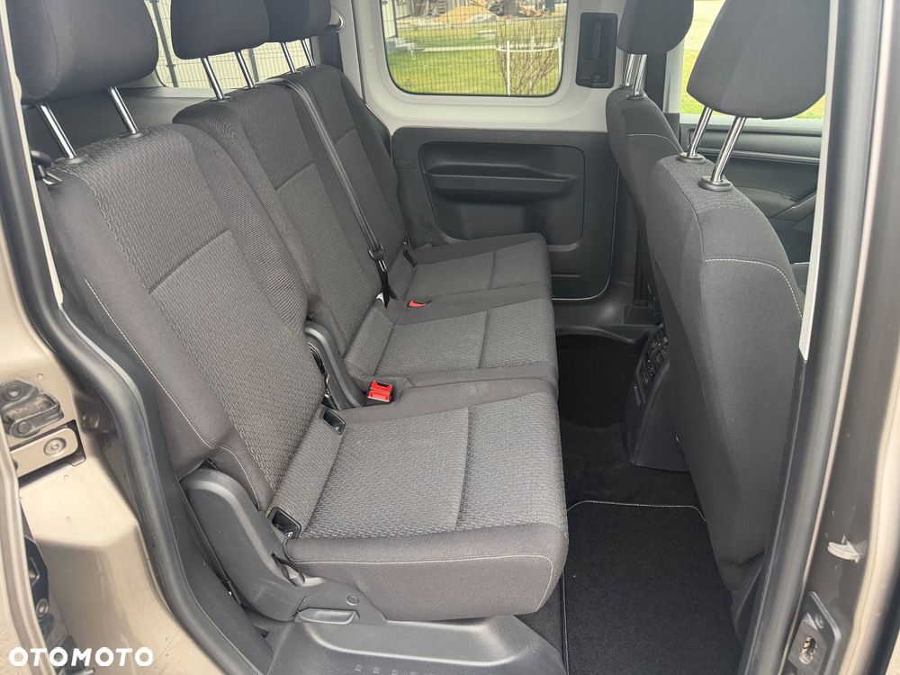 Volkswagen Caddy Comfortline DSG - 7