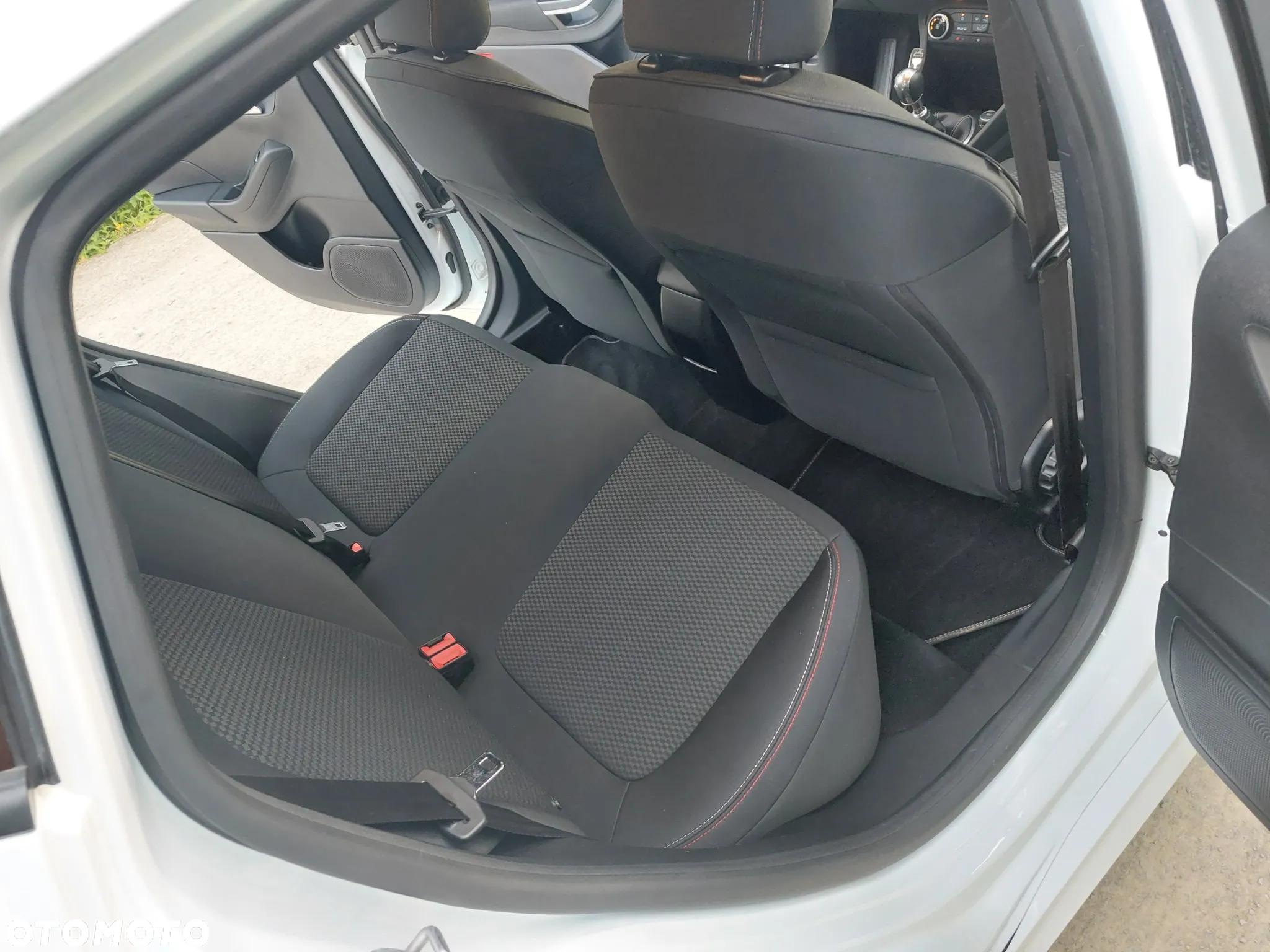 Ford Fiesta 1.0 EcoBoost ST-Line - 13