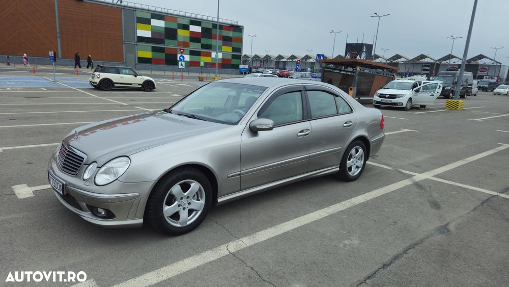 Mercedes-Benz E 200 KOMPRESSOR Automatik Elegance Sport Edition - 18