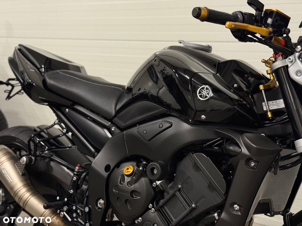 Yamaha FZ - 17
