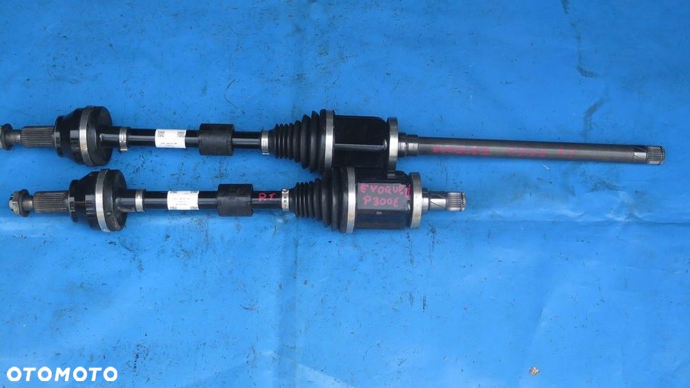 Półoś Tył Tylna Lewa lub Prawa EVOQUE II L551 P300E PHEV L8D2-4K138-AE L8D2-4K139-AD