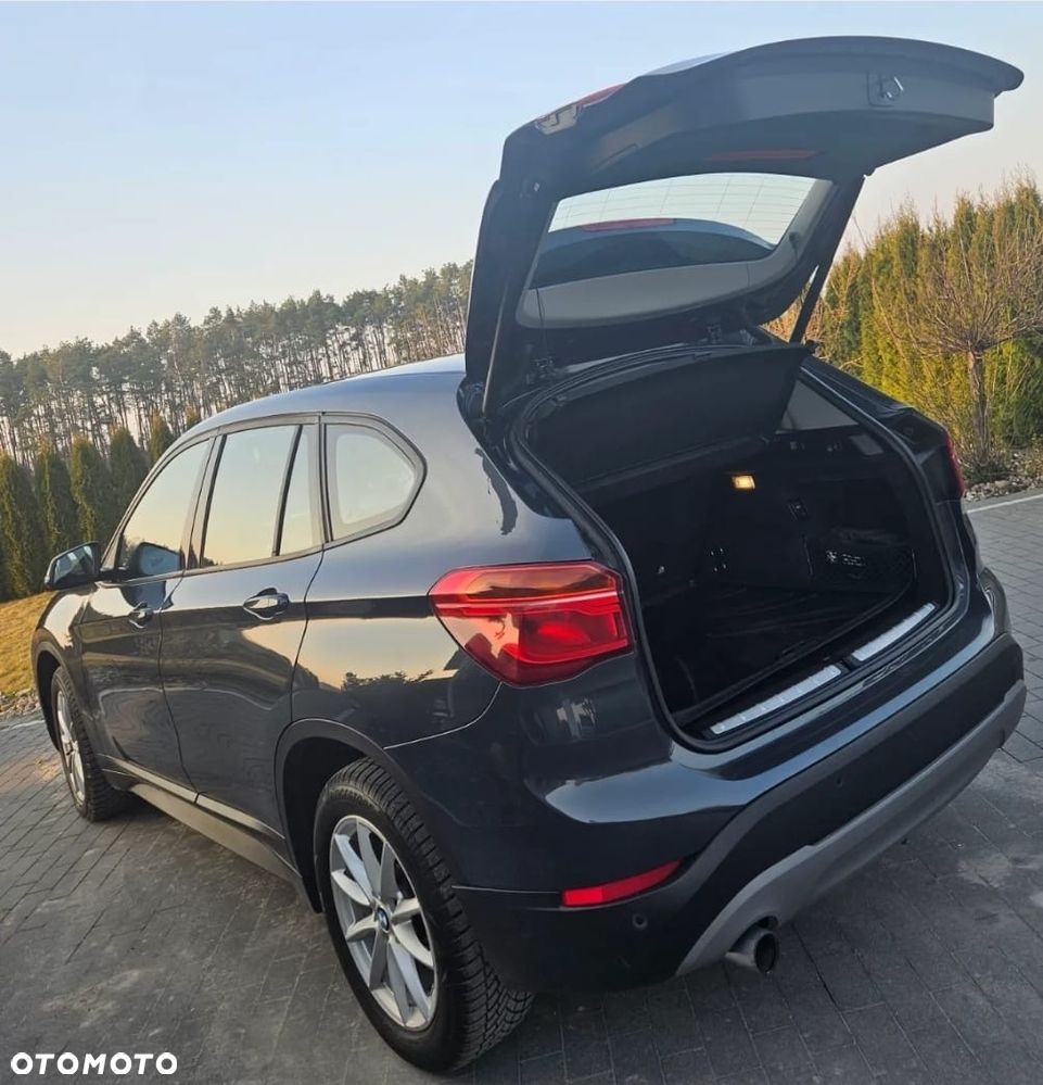 BMW X1 xDrive18d - 4