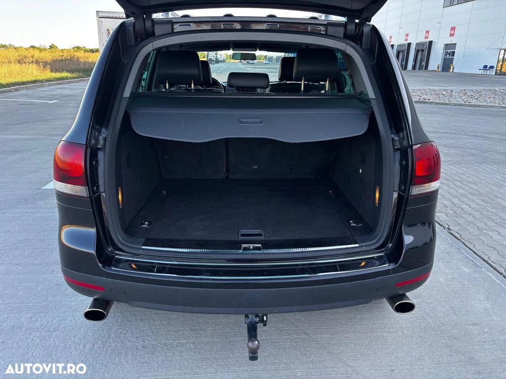 Volkswagen Touareg - 22