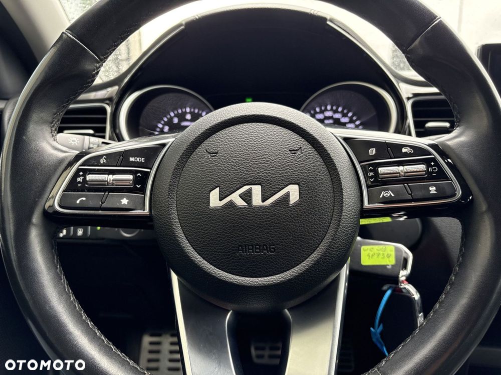 Kia Ceed - 22