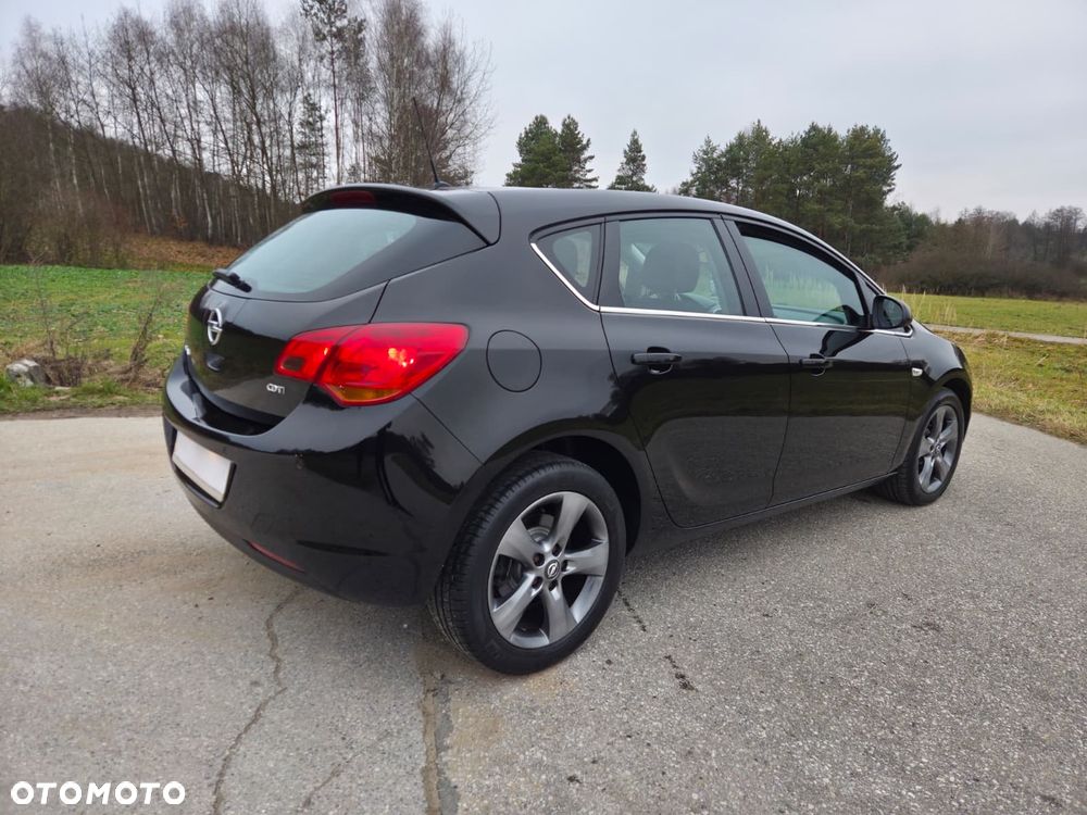 Opel Astra 1.7 CDTI Enjoy - 6