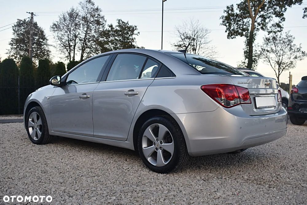 Chevrolet Cruze 1.8 LT - 6