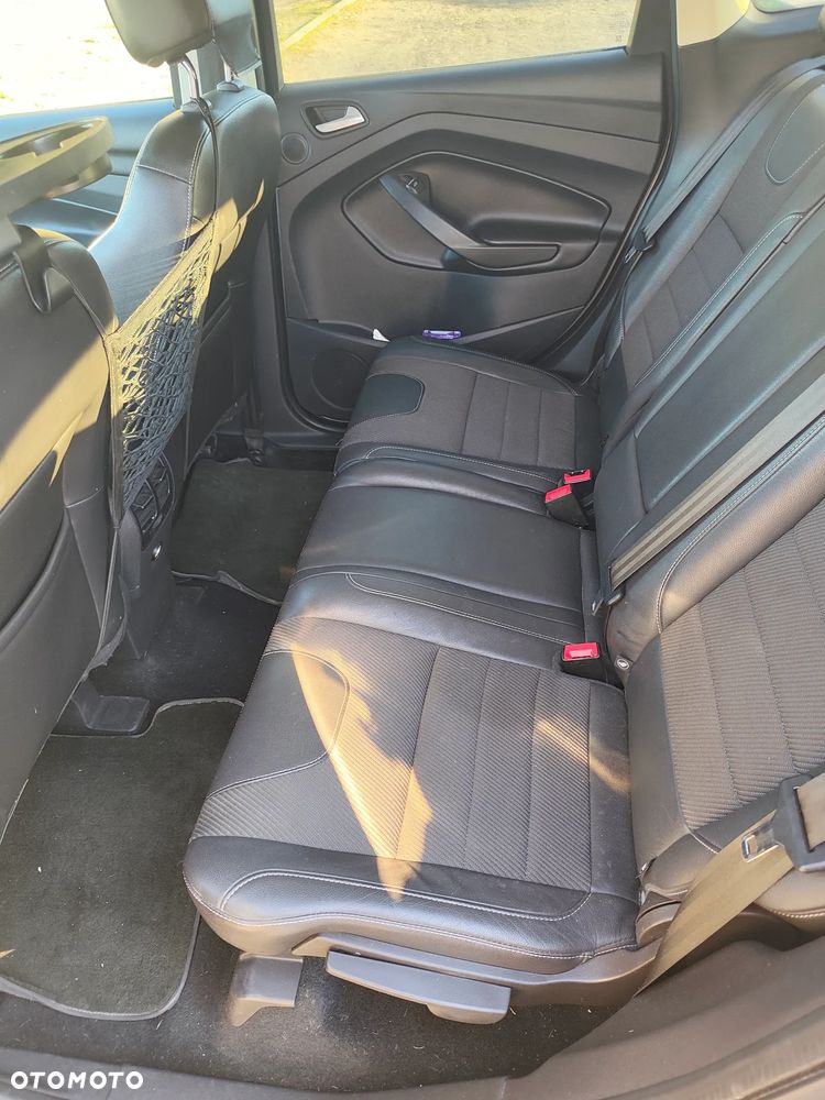 Ford Kuga 2.0 TDCi 4x4 Titanium - 9