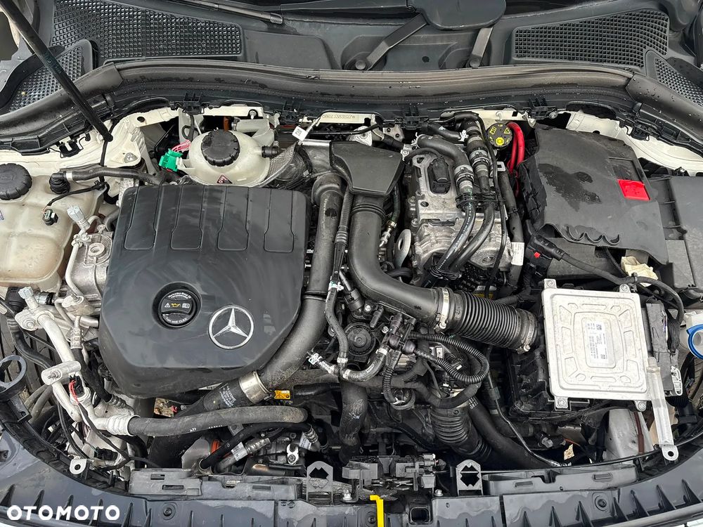 Mercedes-Benz Klasa B 250 e 8G-DCT AMG Line - 29