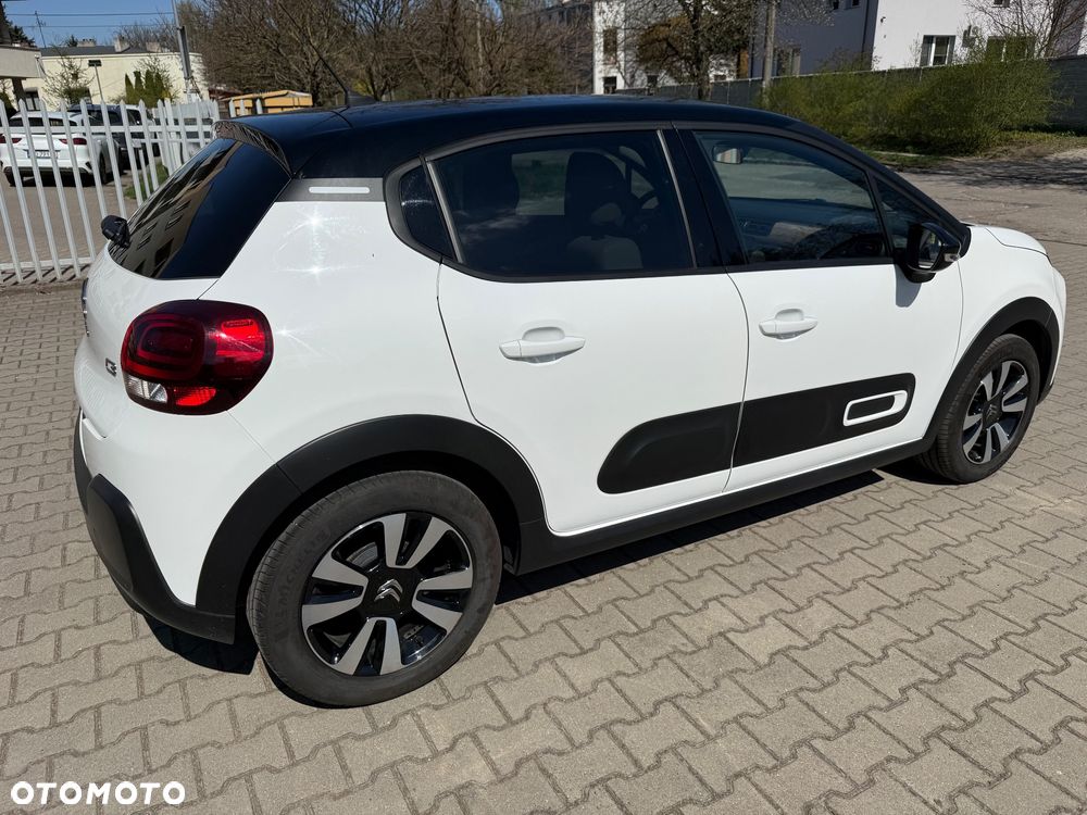 Citroën C3 1.2 PureTech Shine - 2