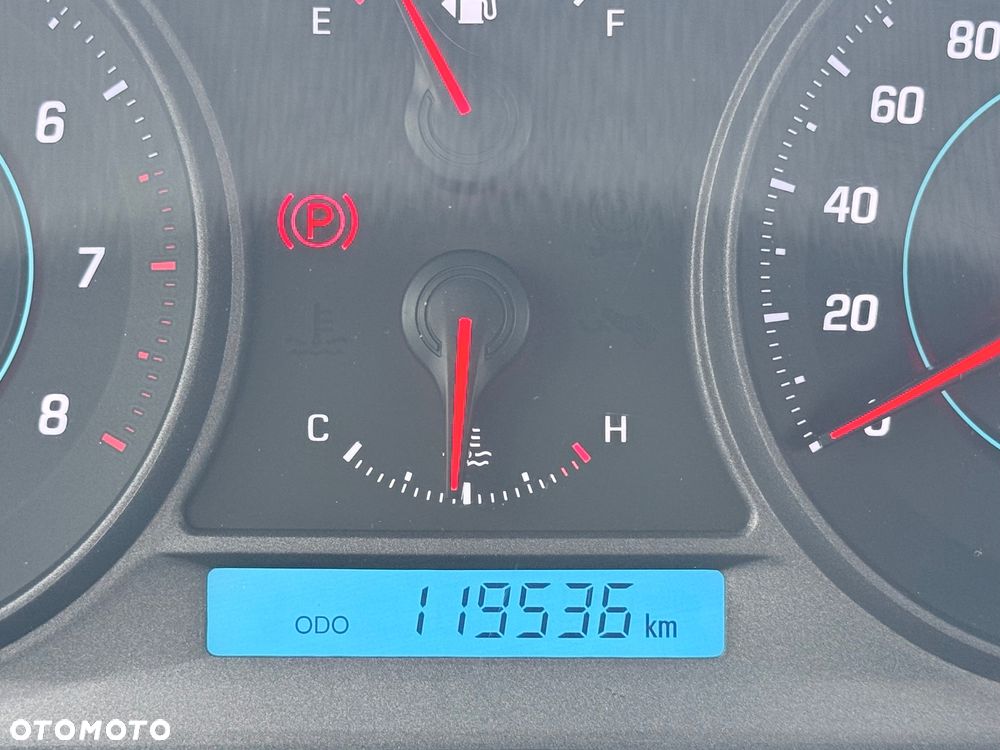 Chevrolet Captiva 2.4 AWD LT+ - 22