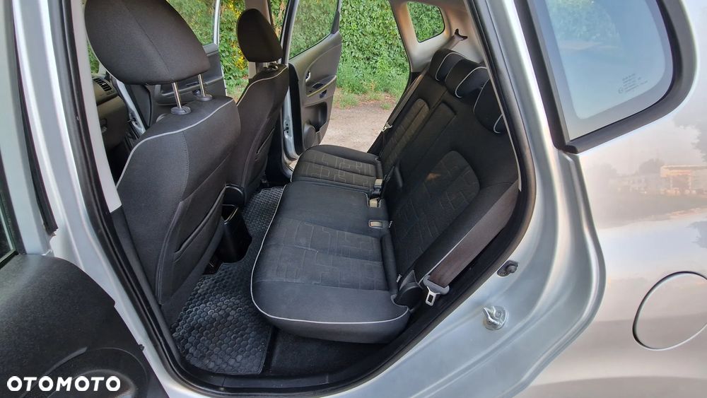 Kia Venga 1.6 CRDi XL - 11