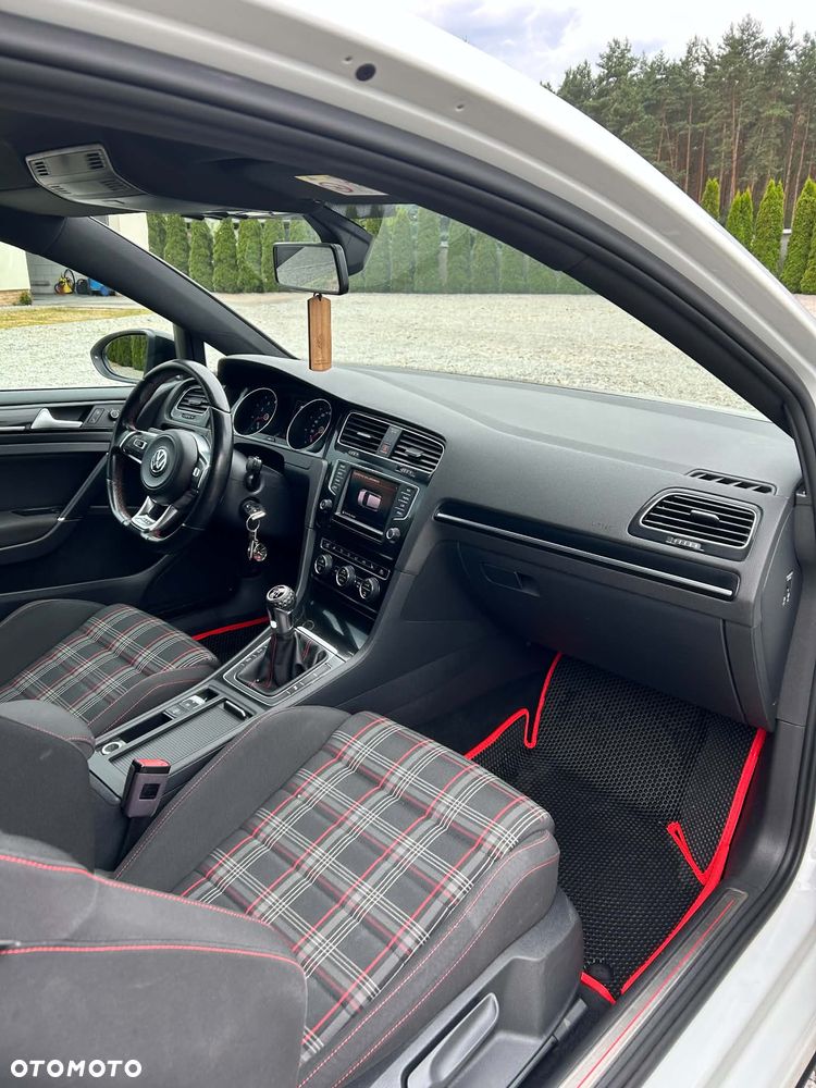 Volkswagen Golf 2.0 TSI BMT GTI - 9