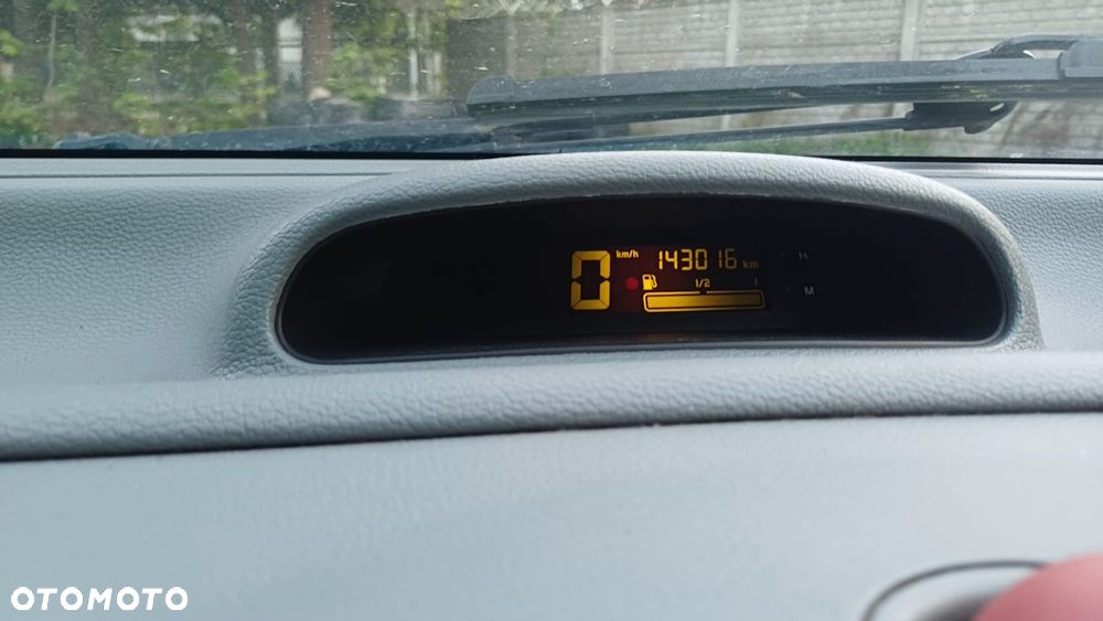 Renault Twingo 1.2 Authentique - 6