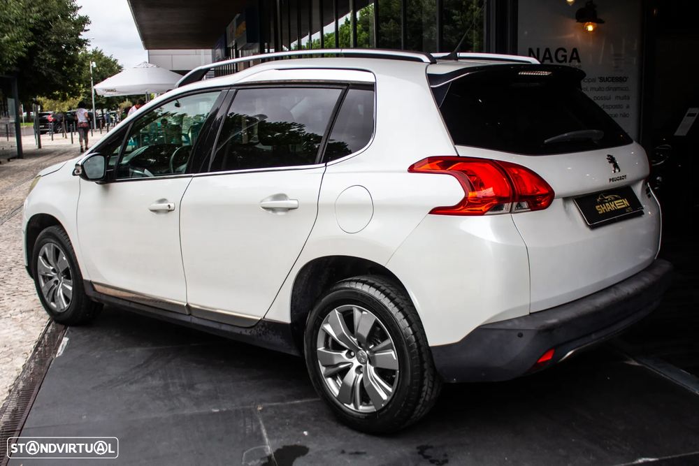 Peugeot 2008 1.6 e-HDi Allure - 3
