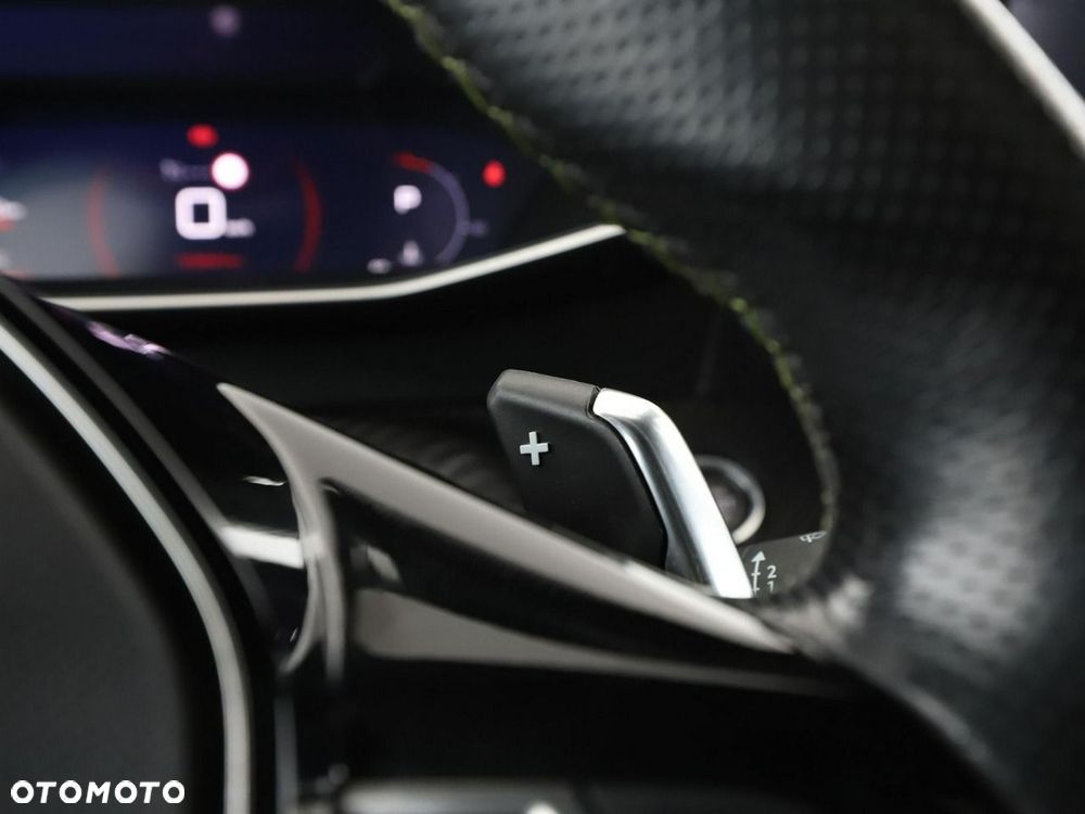 Peugeot 2008 1.2 PureTech GT Line S&S EAT8 - 33