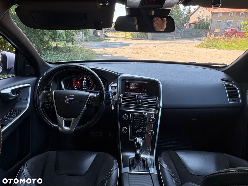 Volvo XC 60 D4 Geartronic RDesign - 17