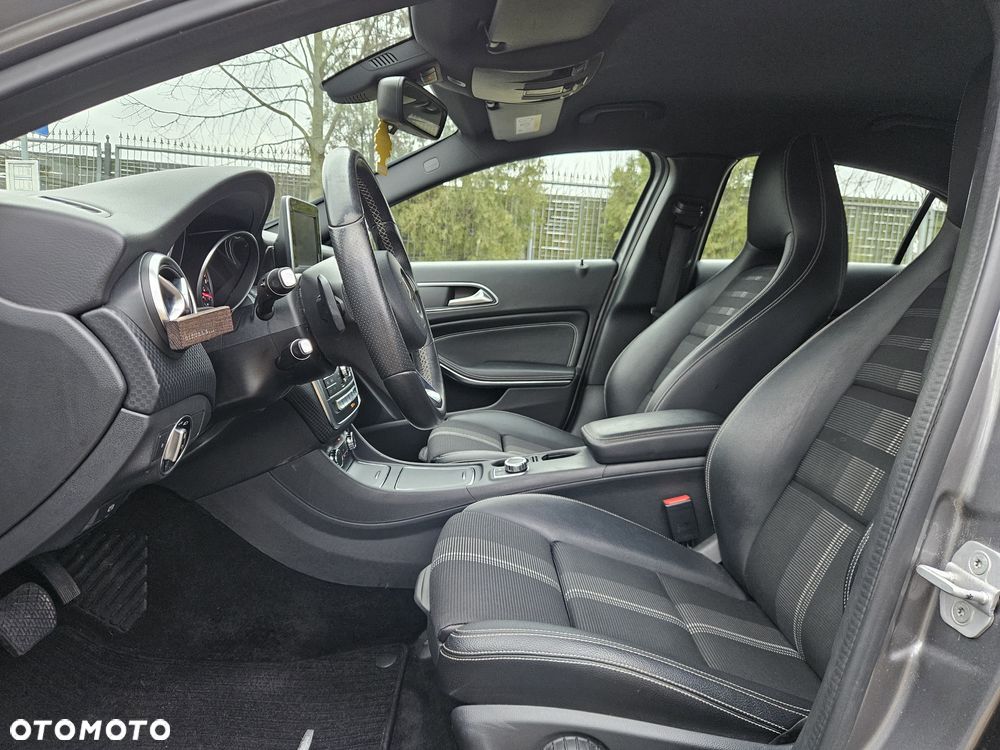 Mercedes-Benz Klasa A 180 7G-DCT StreetStyle - 22